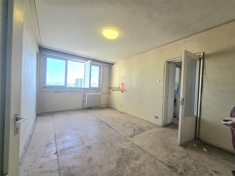 Colentina, McDonalds, apartament et. 6/8, bloc din 78, anvelopat