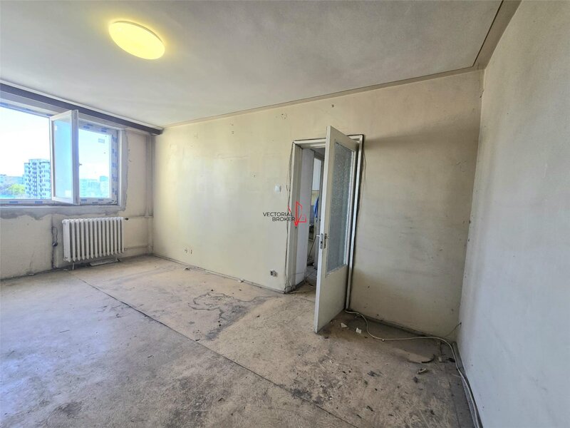 Colentina, McDonalds, apartament et. 6/8, bloc din 78, anvelopat